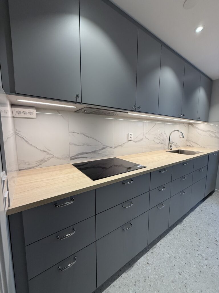 Plattsättning kök – klinker 60×60